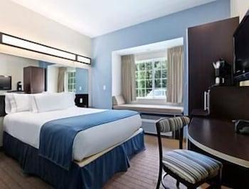 Microtel Inn & Suites By Wyndham Brooksville Ridge Manor Esterno foto