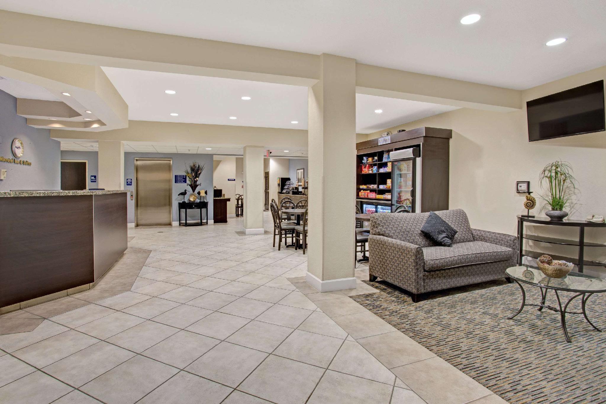 Microtel Inn & Suites By Wyndham Brooksville Ridge Manor Esterno foto