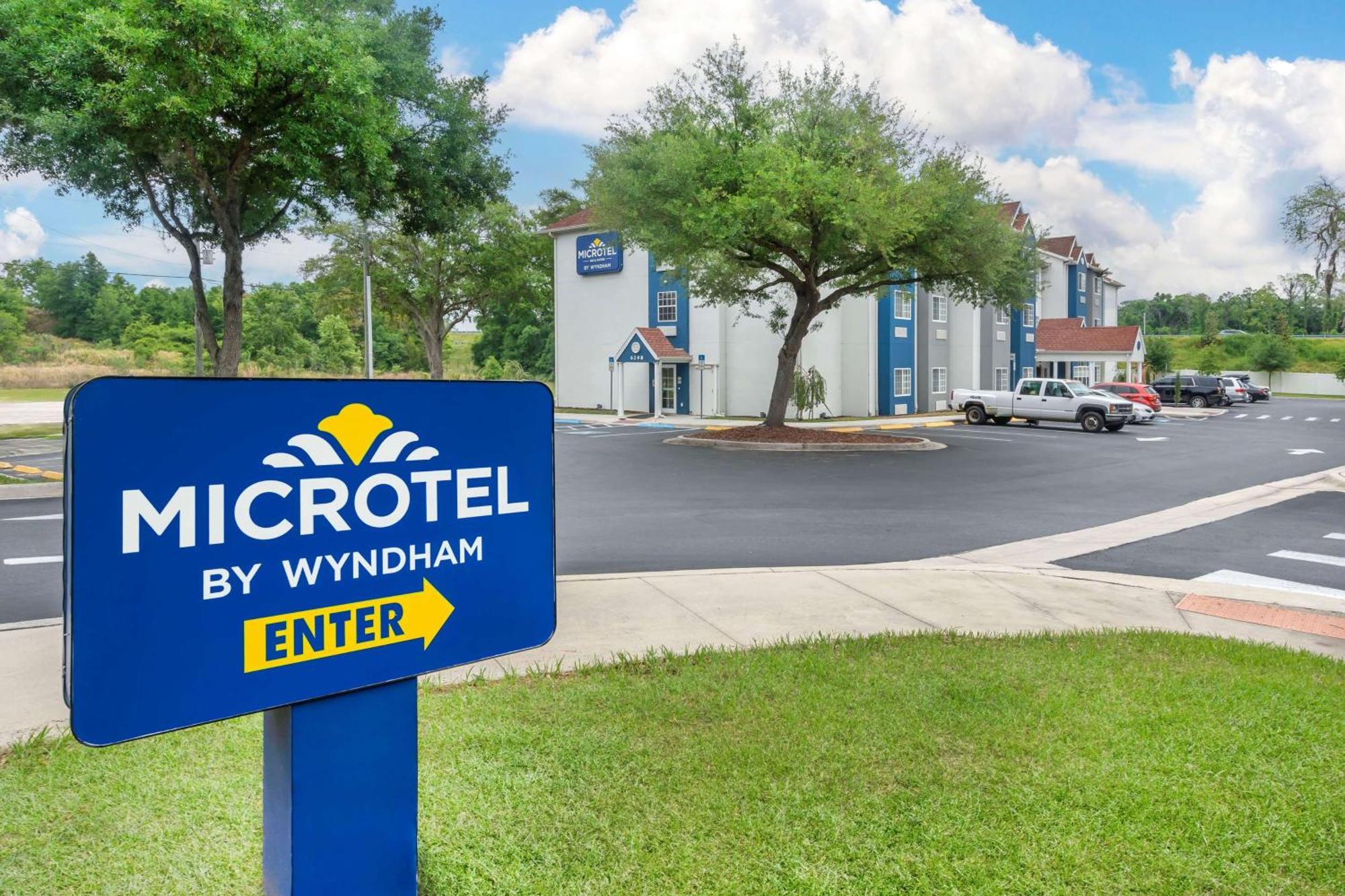 Microtel Inn & Suites By Wyndham Brooksville Ridge Manor Esterno foto